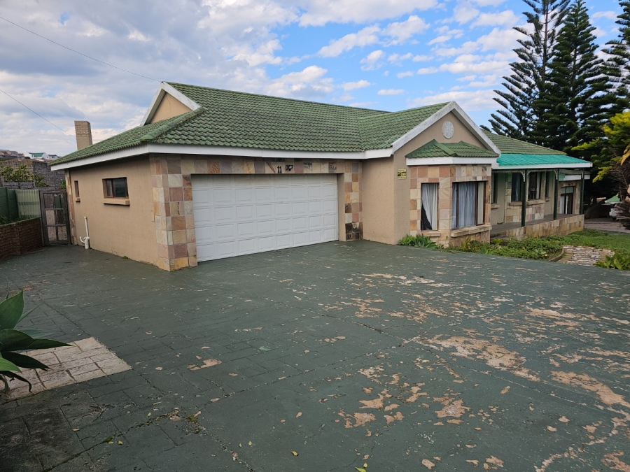 3 Bedroom Property for Sale in Dana Bay Western Cape